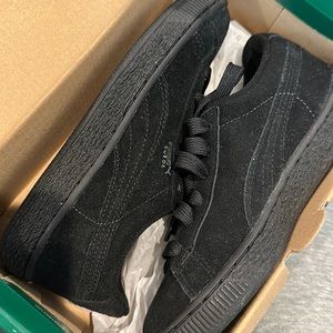 Kids puma suede sneakers black suede new